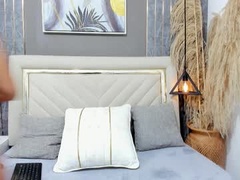 Recent screenshot of emma_millers__