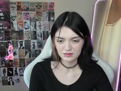 Recent screenshot of emmadarkk