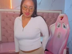 Recent screenshot of estrellaa_b