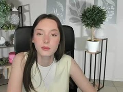 Recent screenshot of eva_leeee