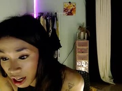 Recent screenshot of foxxygirly_