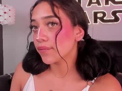 Recent screenshot of foxy_hannah