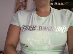 Recent screenshot of foxyfaye1