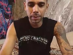 Recent screenshot of girleyescute_hot