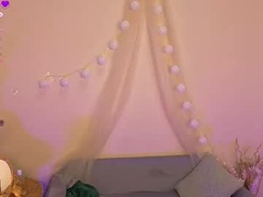 Recent screenshot of golden_lilyy