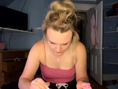 Recent screenshot of honeydrippinbunny