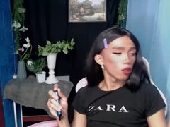 Recent screenshot of hot_khianna