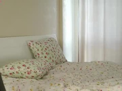 Recent screenshot of hug_meplease