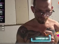 Recent screenshot of hunkwithglasses