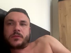 Recent screenshot of igotthehorn21