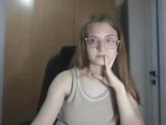 Recent screenshot of isabel_loveee