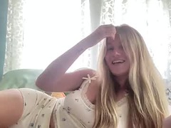 Recent screenshot of isabellesings