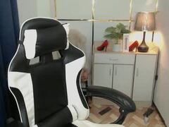 Recent screenshot of its_me_mariee