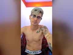 Recent screenshot of izan_tatto