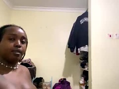 Recent screenshot of jojo_candie