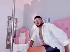 Recent screenshot of juan_thepoledancer