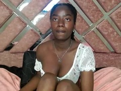 Recent screenshot of julieta_tayloor