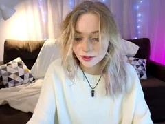 Recent screenshot of just_mia_