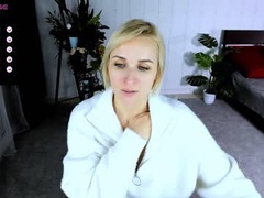 Recent screenshot of karinella_x