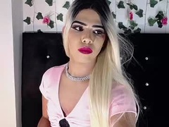 Recent screenshot of kristal_queen01