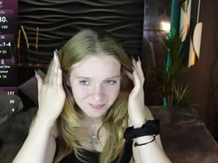 Recent screenshot of layla_glam