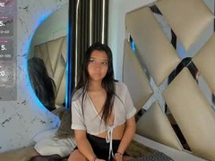 Recent screenshot of layra_vega