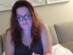 Recent screenshot of leesa__