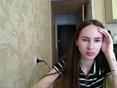 Recent screenshot of leila_monaco