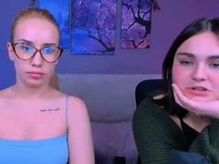 Recent screenshot of leila_pur