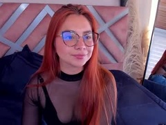 Recent screenshot of lia_velvet__