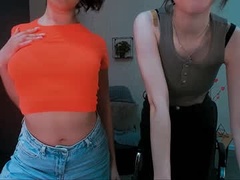 Recent screenshot of liana_kisses