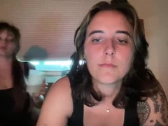Recent screenshot of lill_daddysgirl