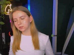 Recent screenshot of lina_moone