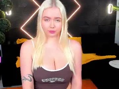 Recent screenshot of lola_presley