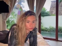 Recent screenshot of lorygoddess