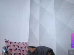 Recent screenshot of louisenextdoor