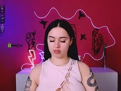 Recent screenshot of lyra_donna