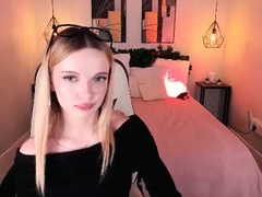 Recent screenshot of michele_bright
