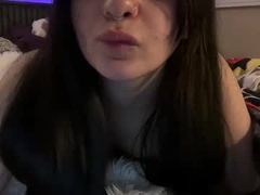 Recent screenshot of minniekittieee