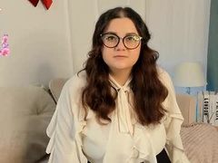 Recent screenshot of mollycuddle