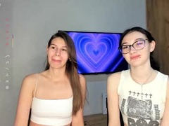 Recent screenshot of mollyswithnaomi