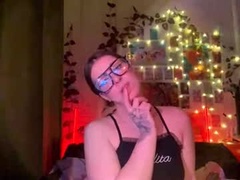 Recent screenshot of moonvampiq