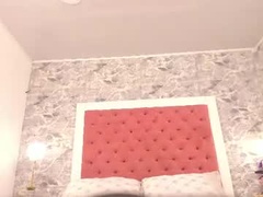 Recent screenshot of naomi_luxx