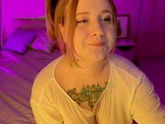 Recent screenshot of naomyreyyy