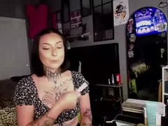 Recent screenshot of peach_bellini_tattoos