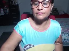 Recent screenshot of pervert_mommy_x