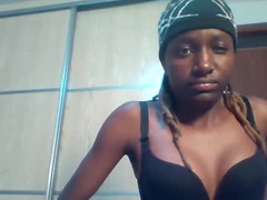 Recent screenshot of petite_ariana