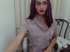 Recent screenshot of petite_barbie88