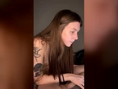 Recent screenshot of petiteratt