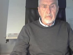 Recent screenshot of pleasedominateme